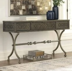Quinnland Console Sofa Table