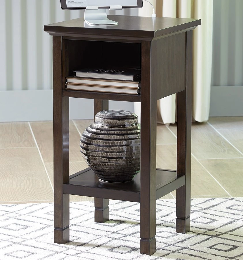 Marnville Accent Table (Dark Brown) 1 Marnville Accent Table (Dark Brown)