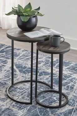 Briarsboro Accent Table Set