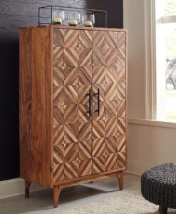 Gabinwell Accent Cabinet