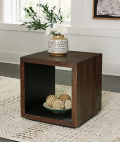 Hensington End Table