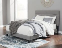 Adelloni Modern Gray Upholstered Bed