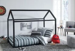 Flannibrook Twin House Bed Frame (Black)