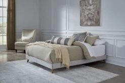 Tannally Upholstered Platform Bed