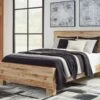 Hyanna Panel Bed