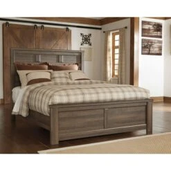 Juararo Panel Bed