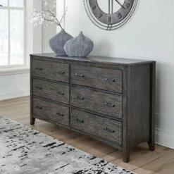 Montillan Dresser
