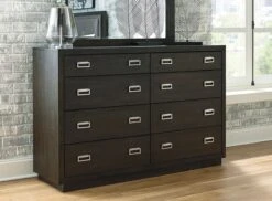 Hyndell Dresser