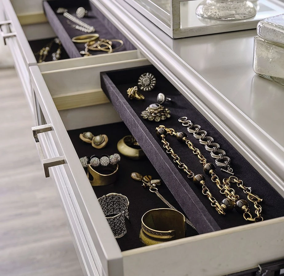 Lindenfield Dresser 4 Lindenfield Dresser - Image 4