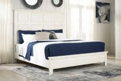 Braunter Panel Bed
