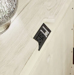 Arlendyne Upholstered Bedroom Set -Ashley B980 93 nightstand 3