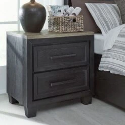 Foyland Nightstand