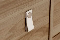 Aprilyn Honey Six Drawer Dresser 11 Aprilyn Honey Six Drawer Dresser -Ashley EB1187 231 dresser 4