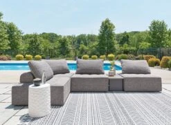 Bree Zee Outdoor 5-Piece Sectional W/ End Table