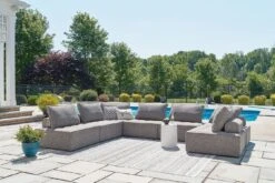 Bree Zee Outdoor 7-Piece Sectional