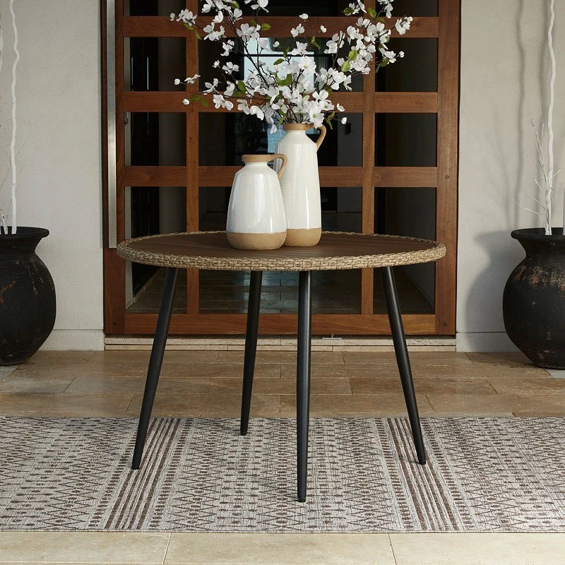 Amaris Outdoor Dining Table 1 Amaris Outdoor Dining Table