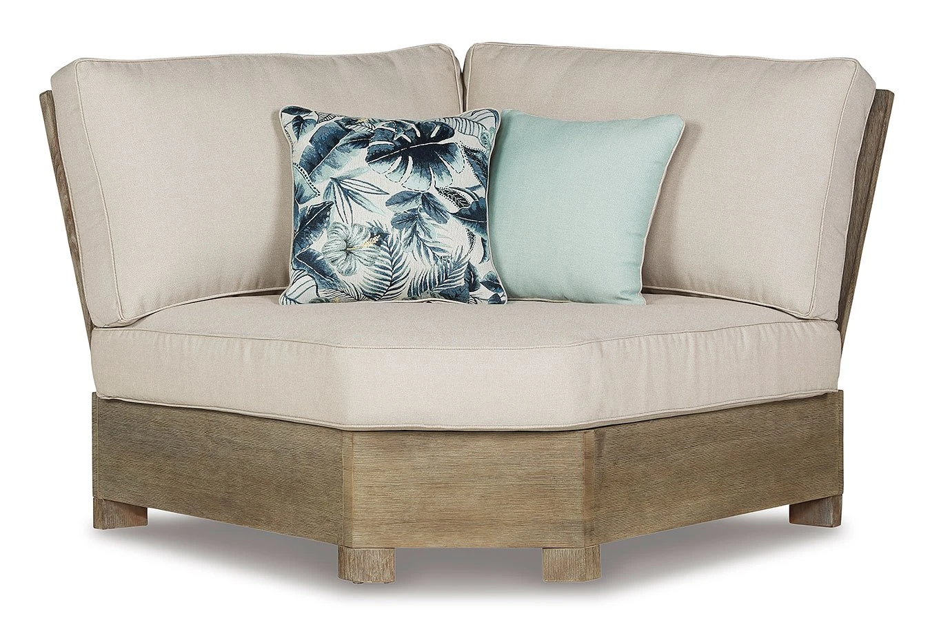 Silo Point Outdoor Corner 1 Silo Point Outdoor Corner