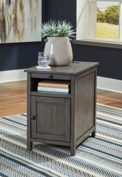 Treytown Chairside End Table (Gray)