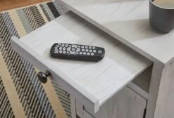 Treytown Chairside End Table (Antique White) -Ashley T300 517 table 3