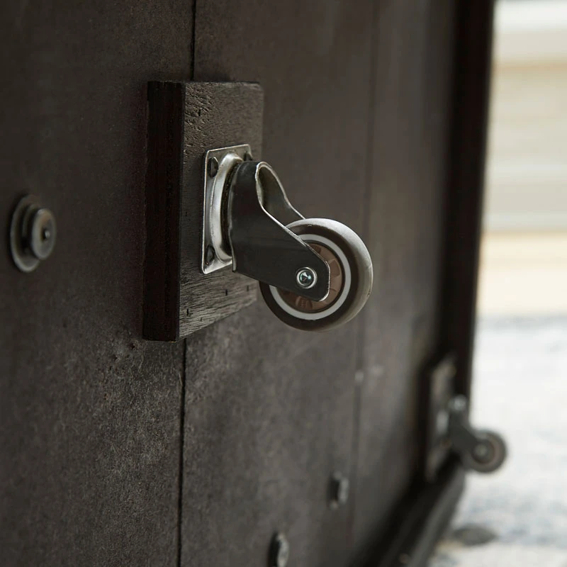 Bensonale 3-Piece Occasional Table Set 3 Bensonale 3-Piece Occasional Table Set - Image 3