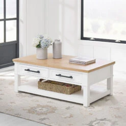 Ashbryn Cocktail Table