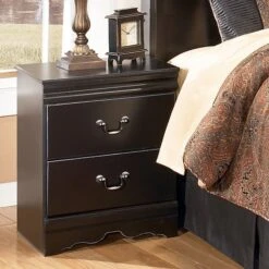 Huey Vineyard Headboard Bedroom Set -Ashley sig B128 92 A nightstand 2 1
